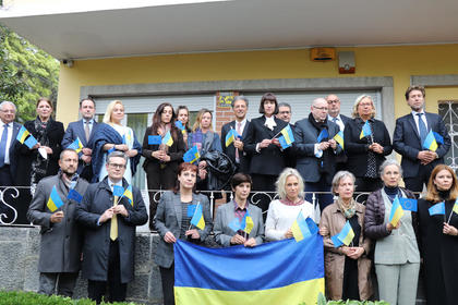 EU member-states ambassadors in Lisbon stand in solidarity with Ukraine
